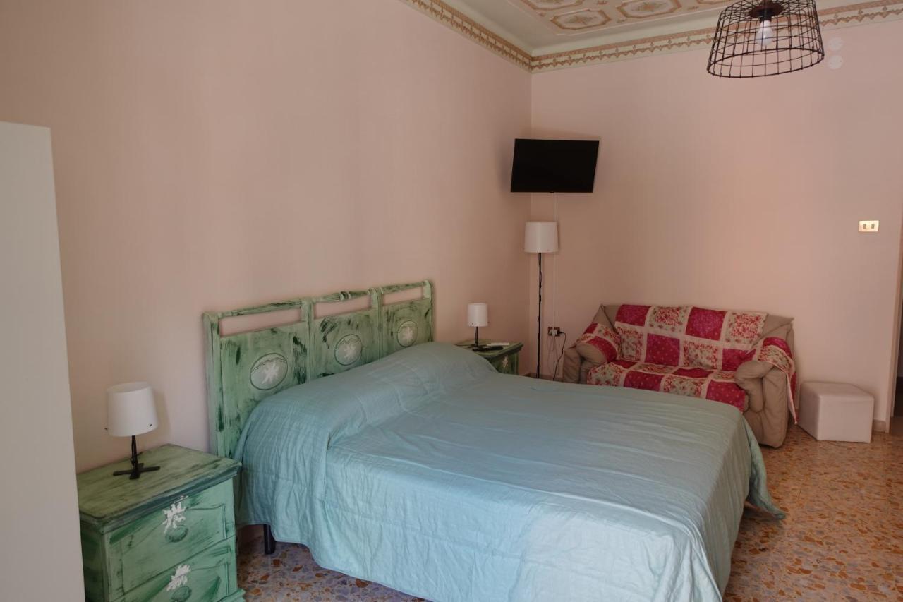 Imperial Room Трані Екстер'єр фото
